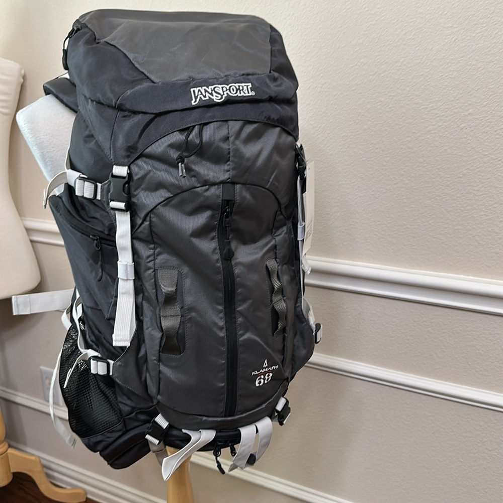 JanSport KLAMATH 68 Liter BACKPACK Grey Tar/Forge Grey